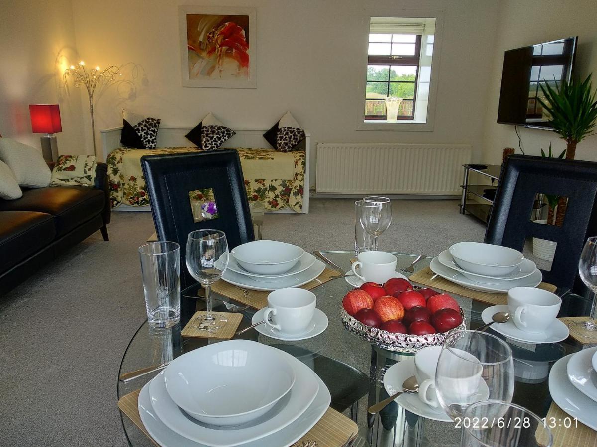 Cottage With Panoramic Views Kirk of Shotts ภายนอก รูปภาพ
