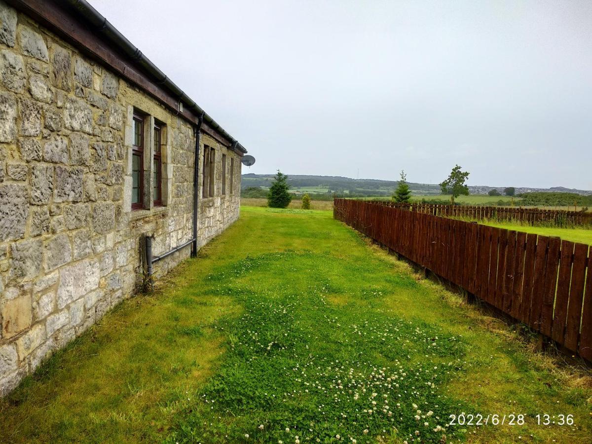 Cottage With Panoramic Views Kirk of Shotts ภายนอก รูปภาพ